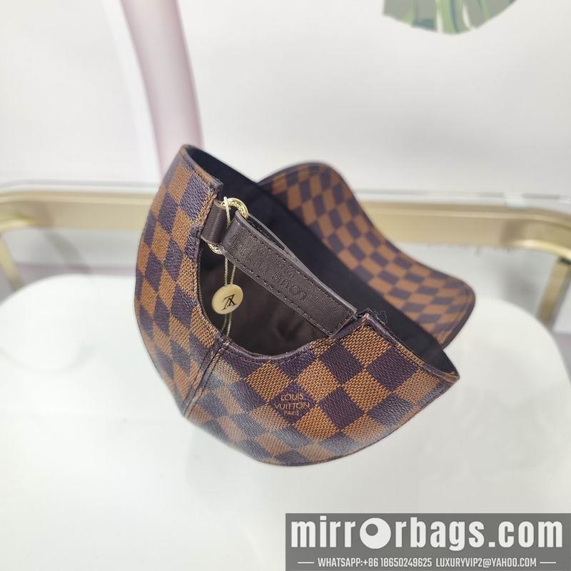 LV Hat dx127
