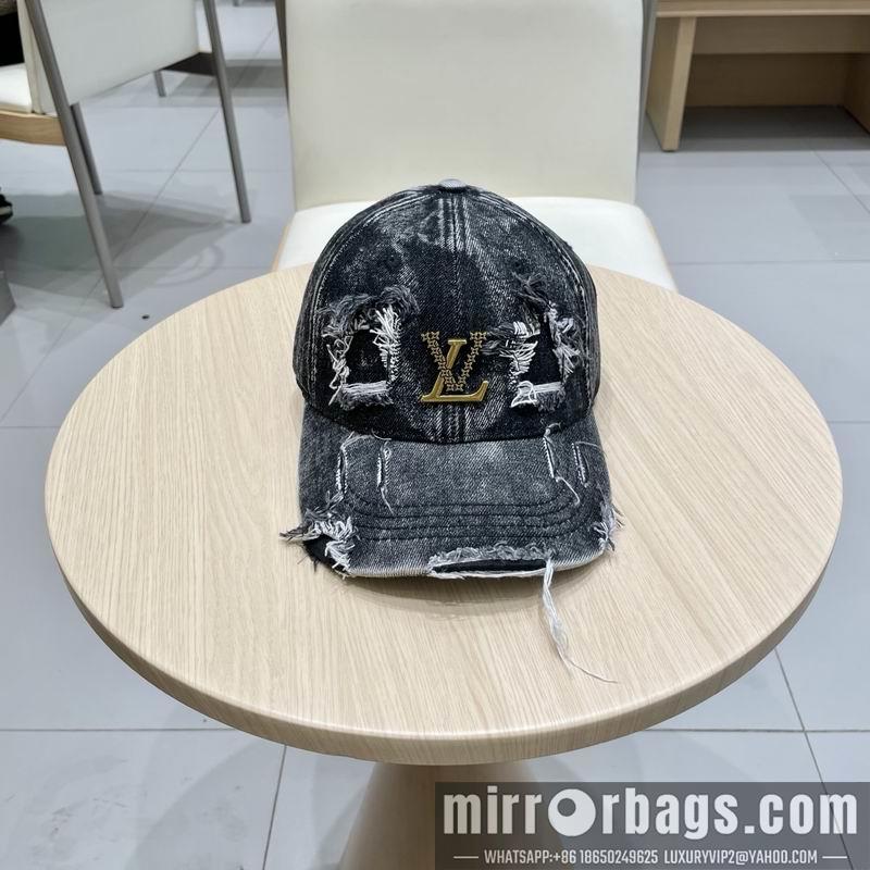 LV Hat 030743