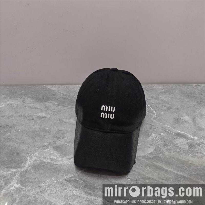 Miumiu Hat dx07