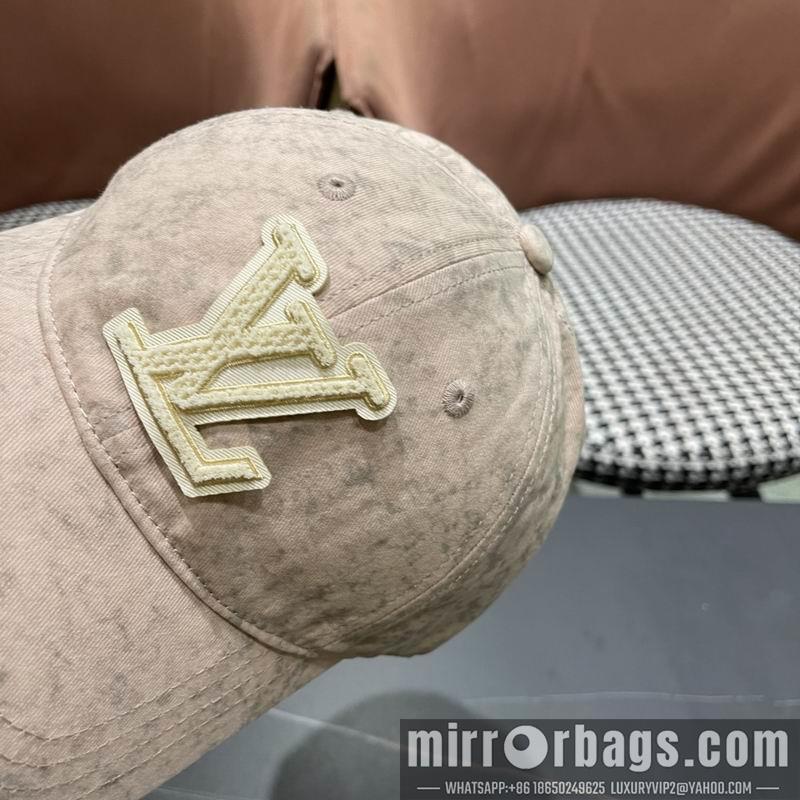 LV Hat 040204