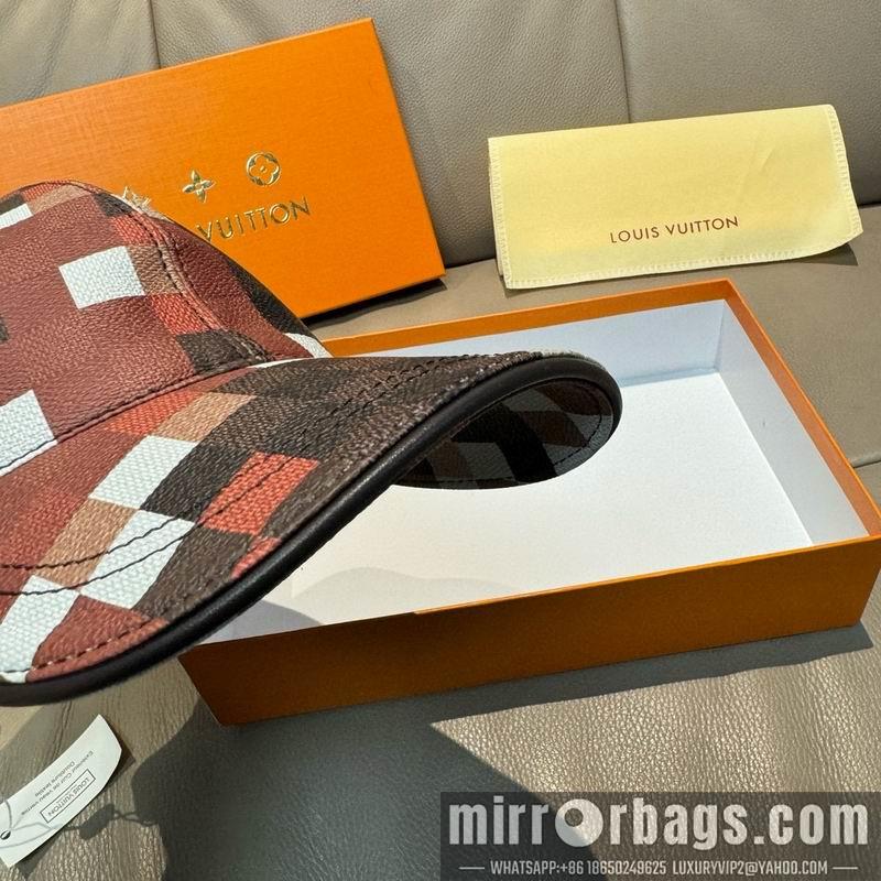 LV Hat dx125