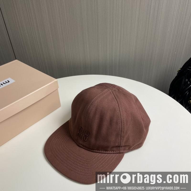 Miumiu Hat dx65