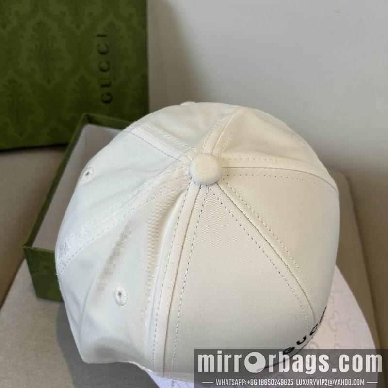 Gucci Hat dx30