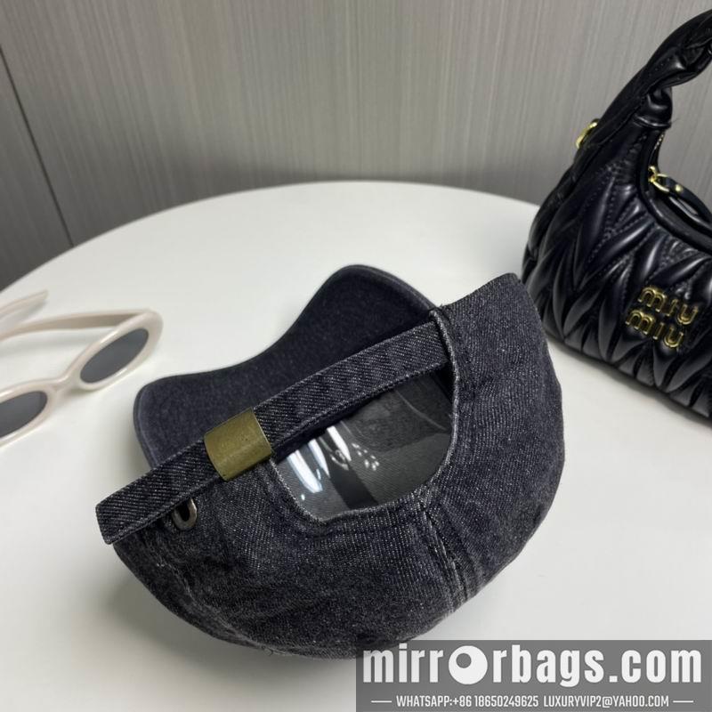 Celine Hat dx28