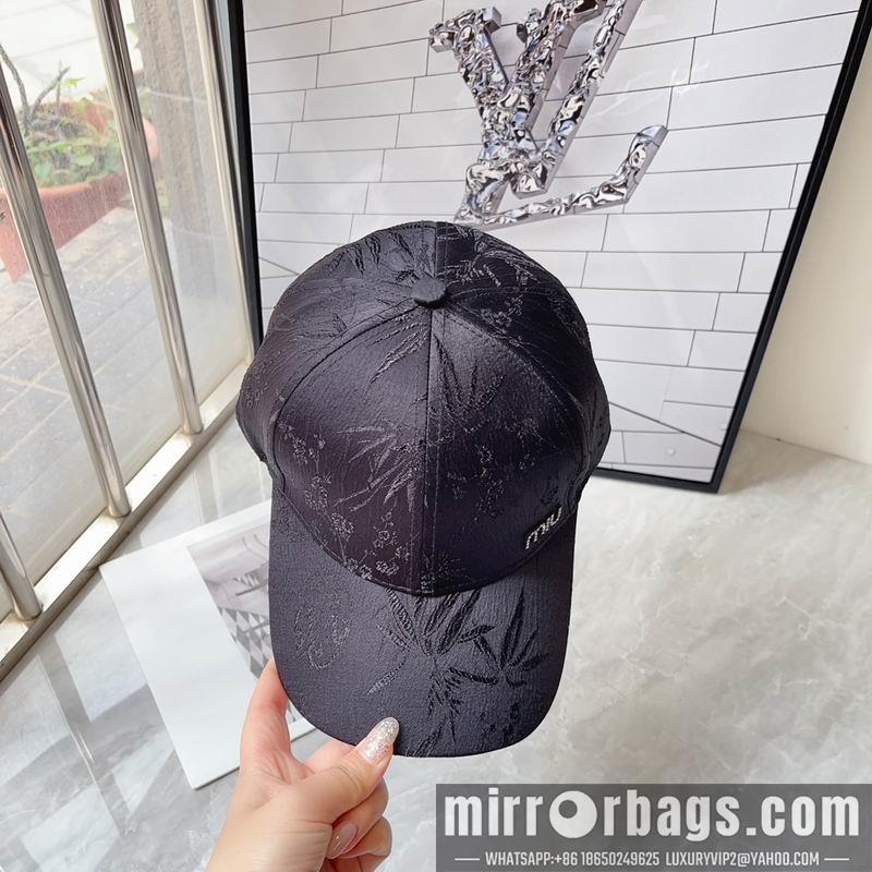 Miumiu Hat 041704