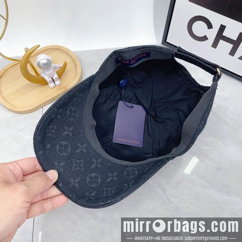 LV Hat dx53