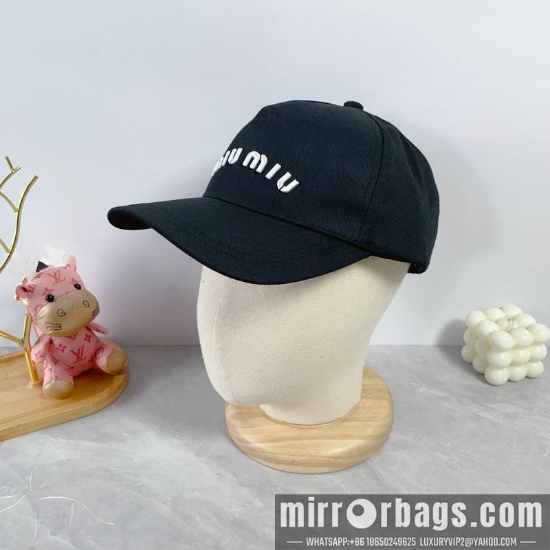 Miumiu Hat dx45