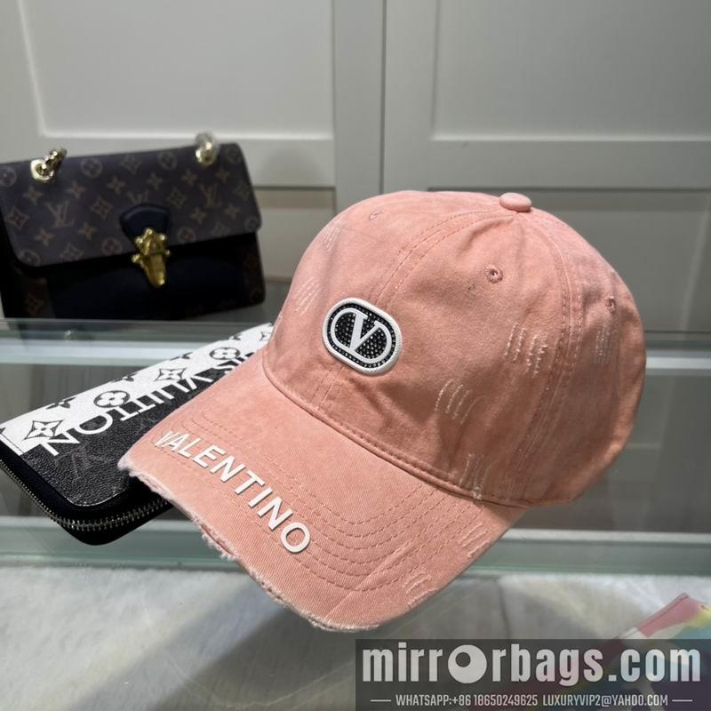 Valentino Hat 042701