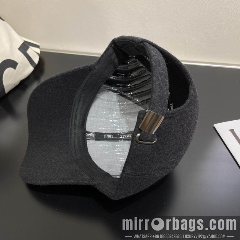 Prada Hat 041701