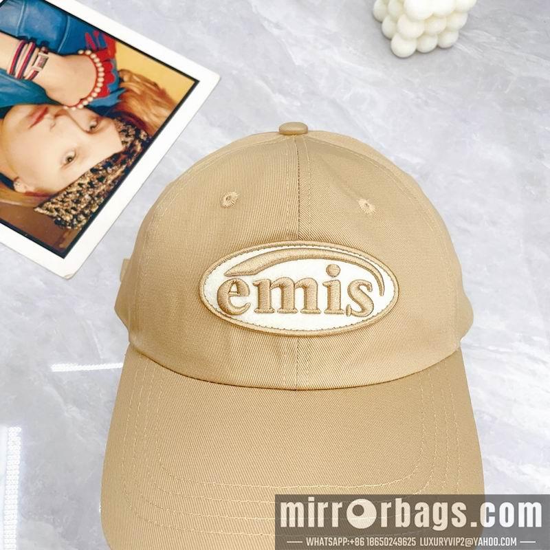 Emis Hat dx04