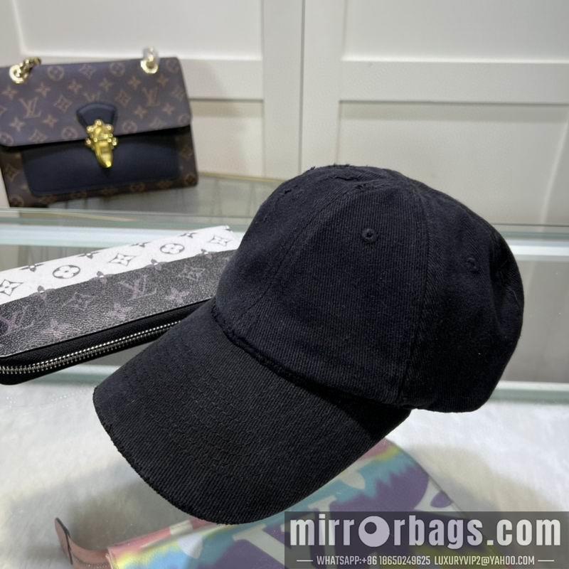 Balenciaga Hat dx63