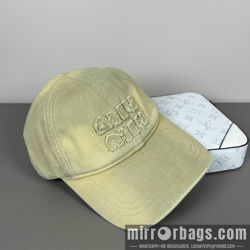 Miumiu Hat dx19