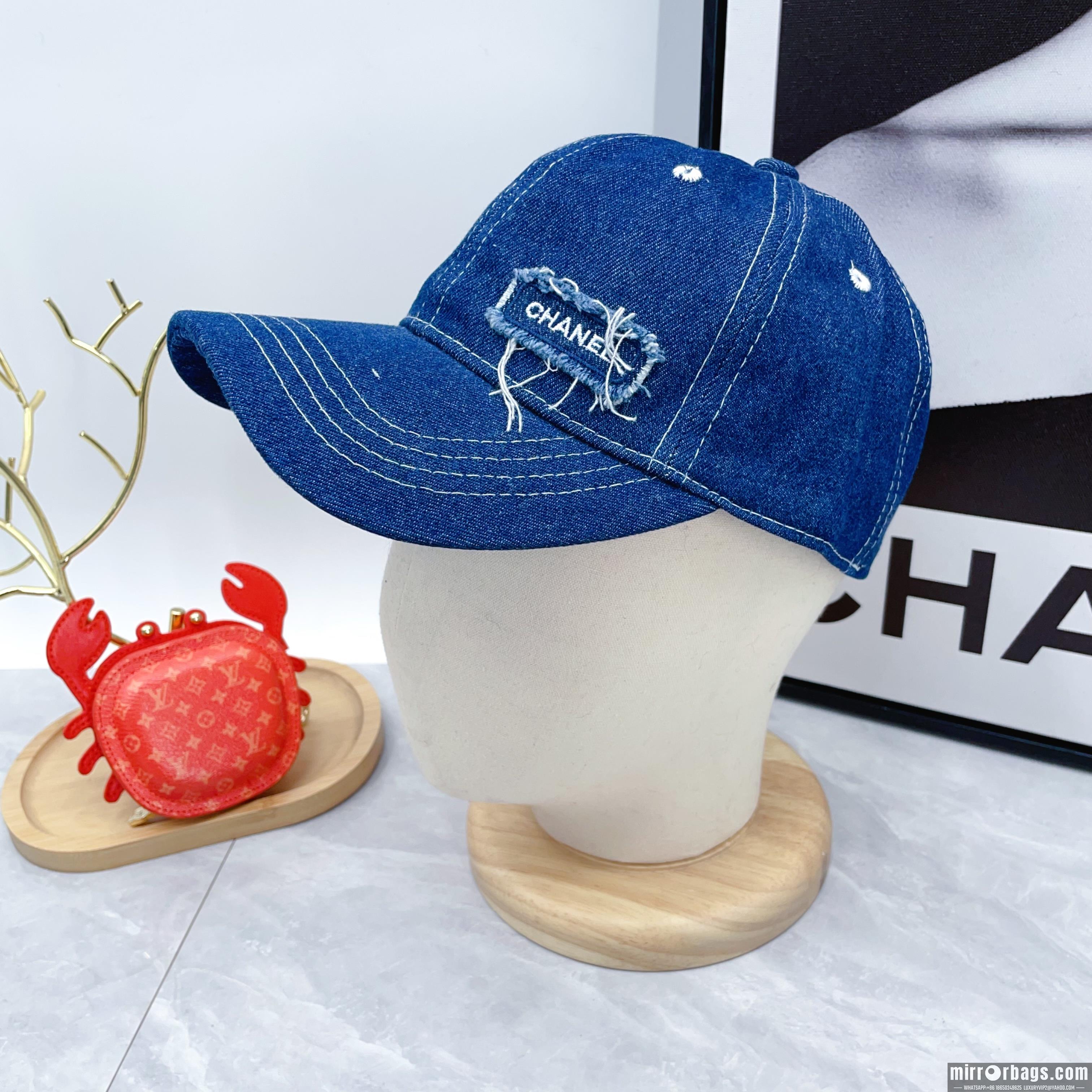 Chanel Hat dx01
