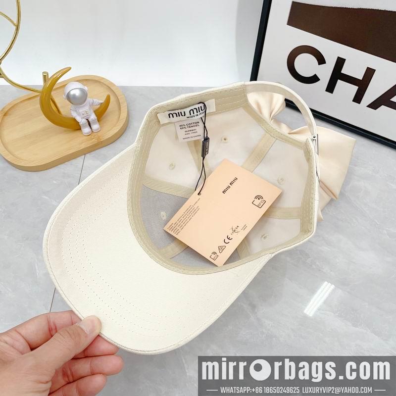 Miumiu Hat dx08
