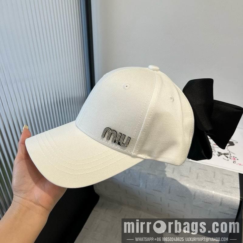 Miumiu Hat dx06