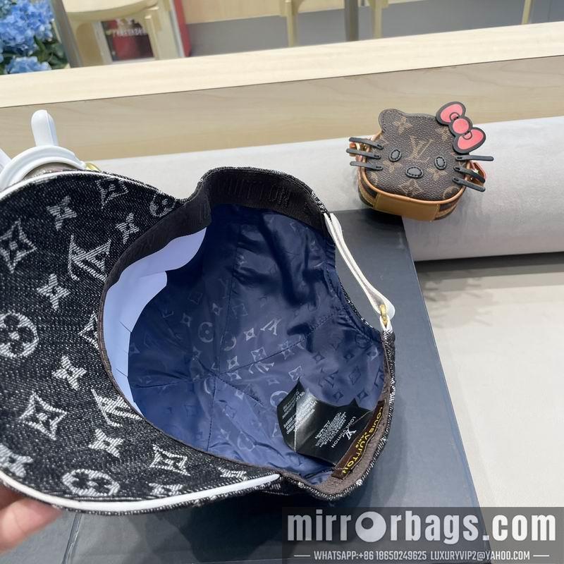 LV Hat 082601