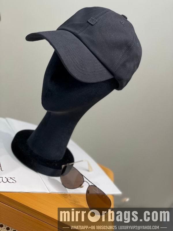 Acne Hat dx08