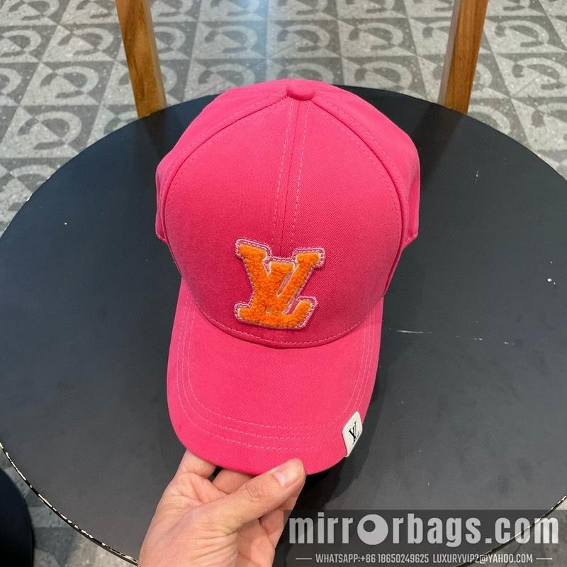 LV Hat 072303