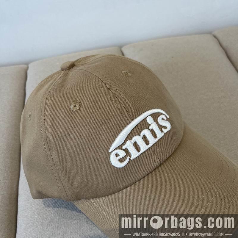 Emis Hat dx08