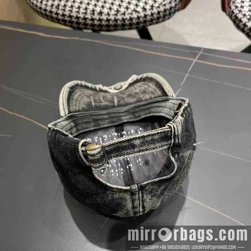 LV Hat 042707