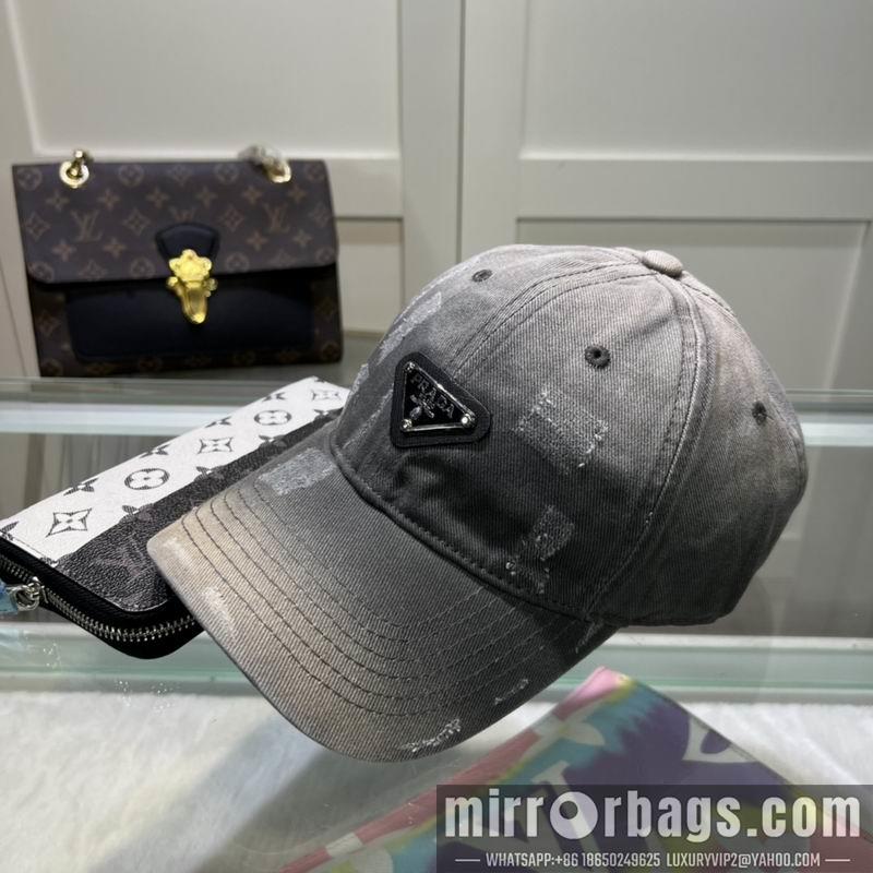 Prada Hat dx33