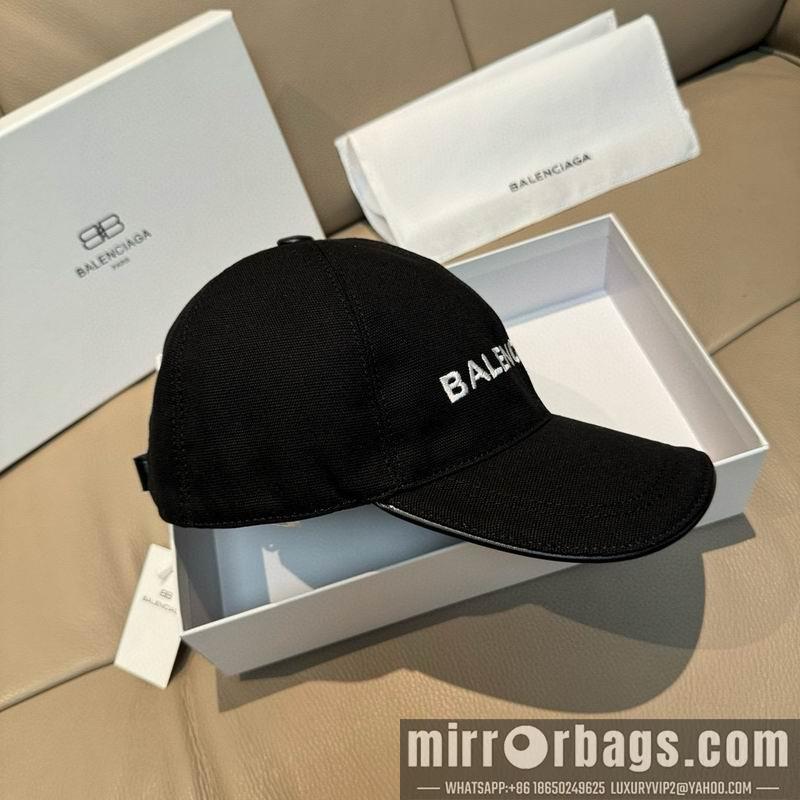 Balenciaga Hat dx79