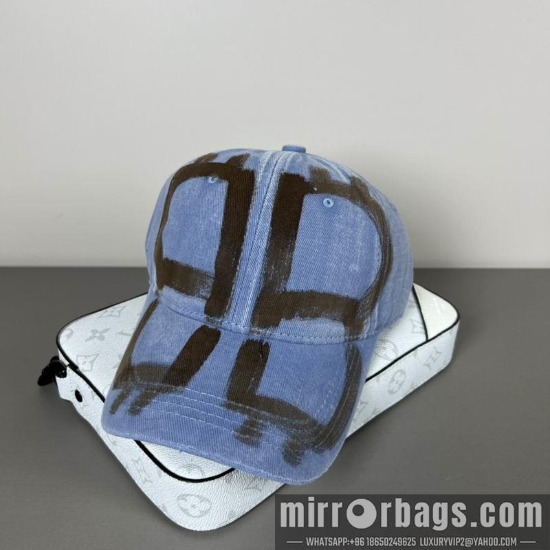 Balenciaga Hat dx34