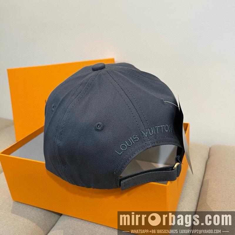 LV Hat dx40