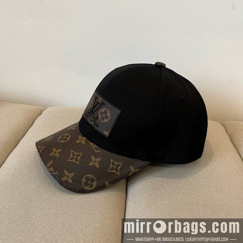 LV Hat dx33