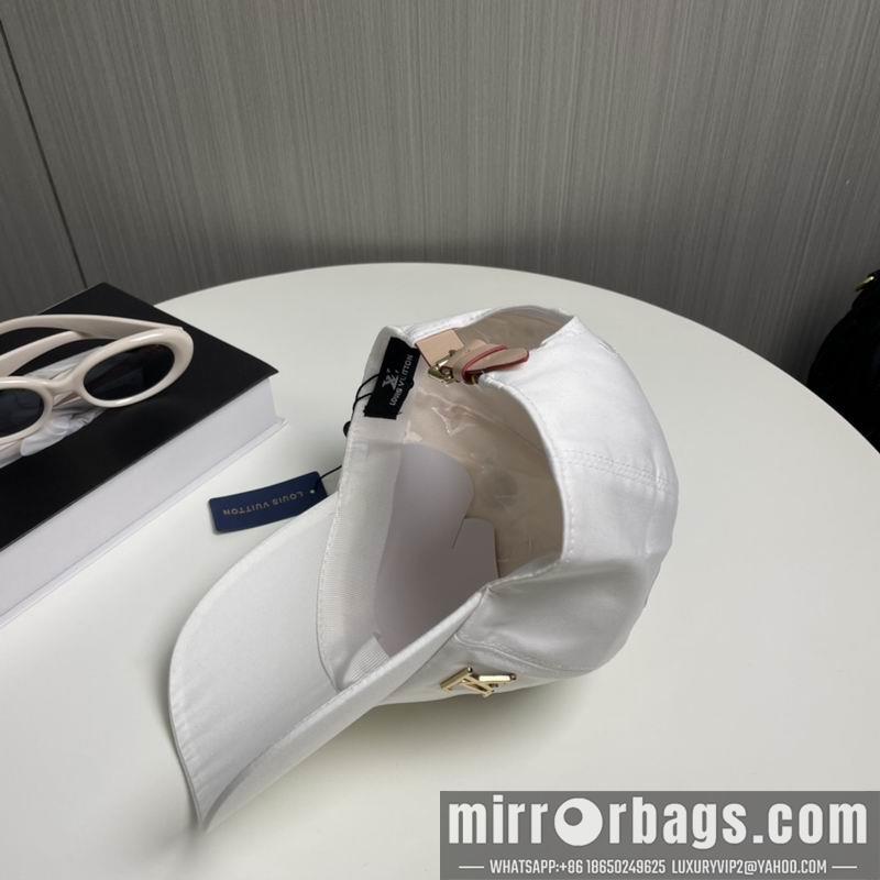 LV Hat 090601