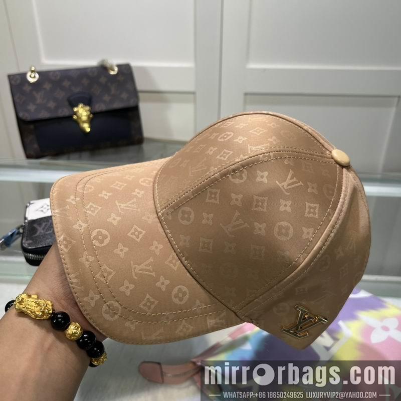 LV Hat dx111