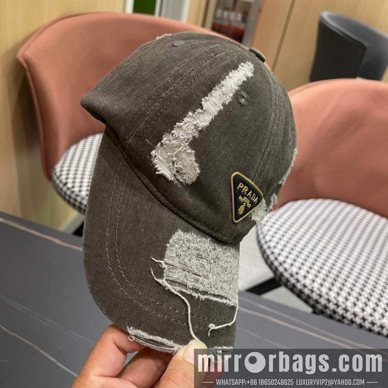 Prada Hat 021001
