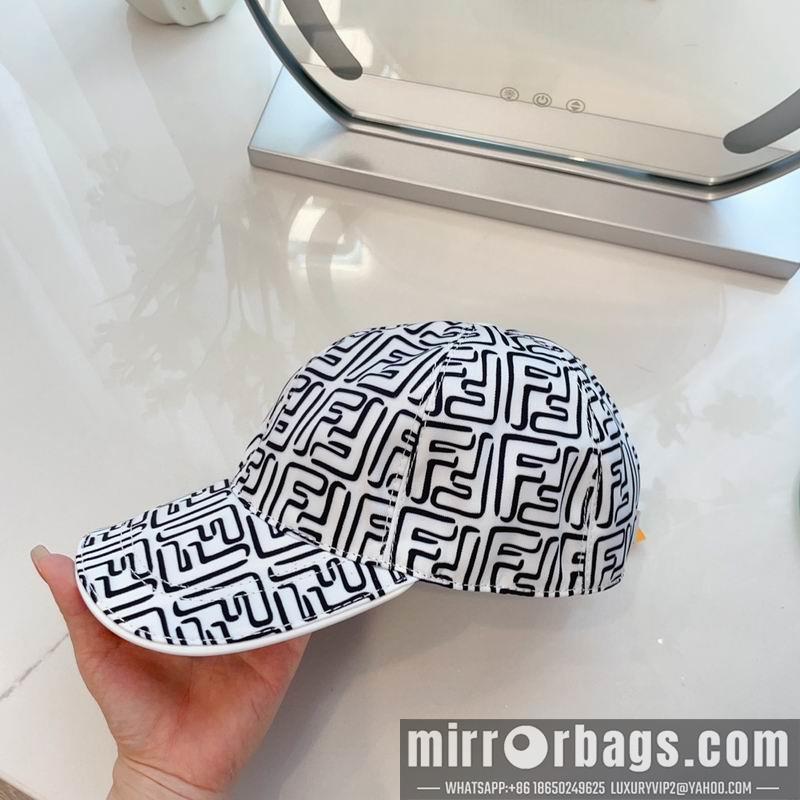 Fendi Hat dx31
