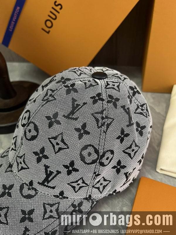 LV Hat dx109