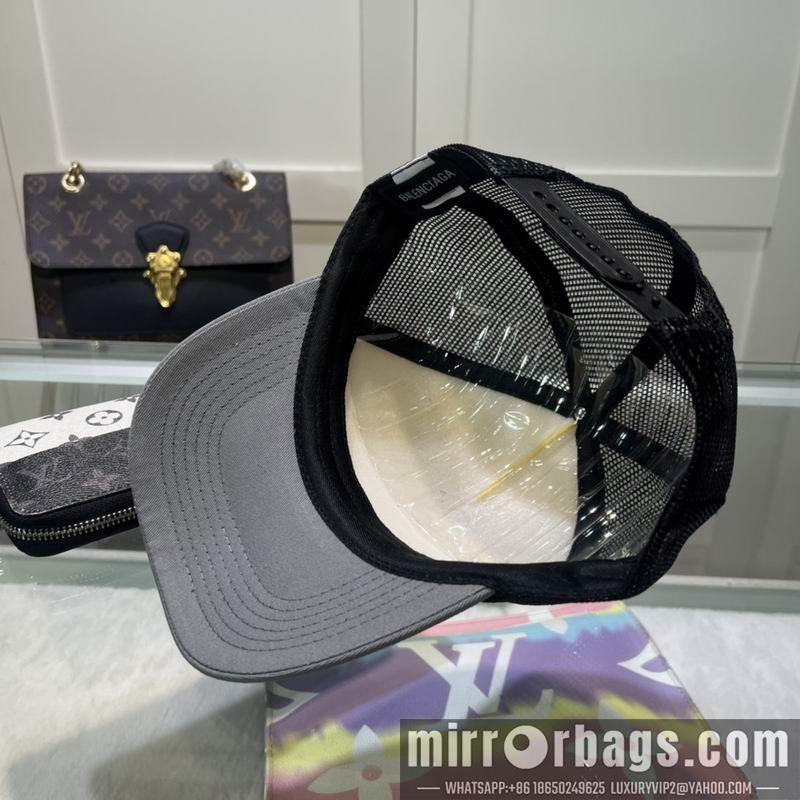 Balenciaga Hat dx83