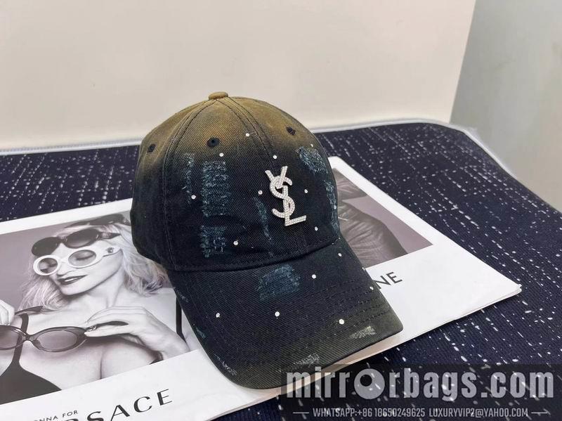 YSL Hat dx23