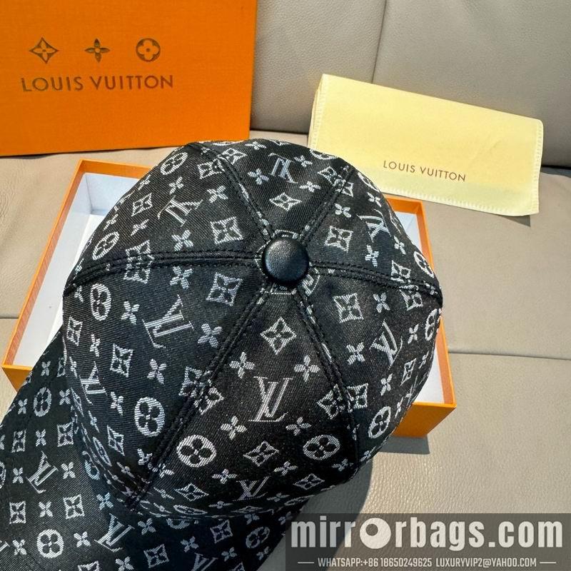 LV Hat dx119