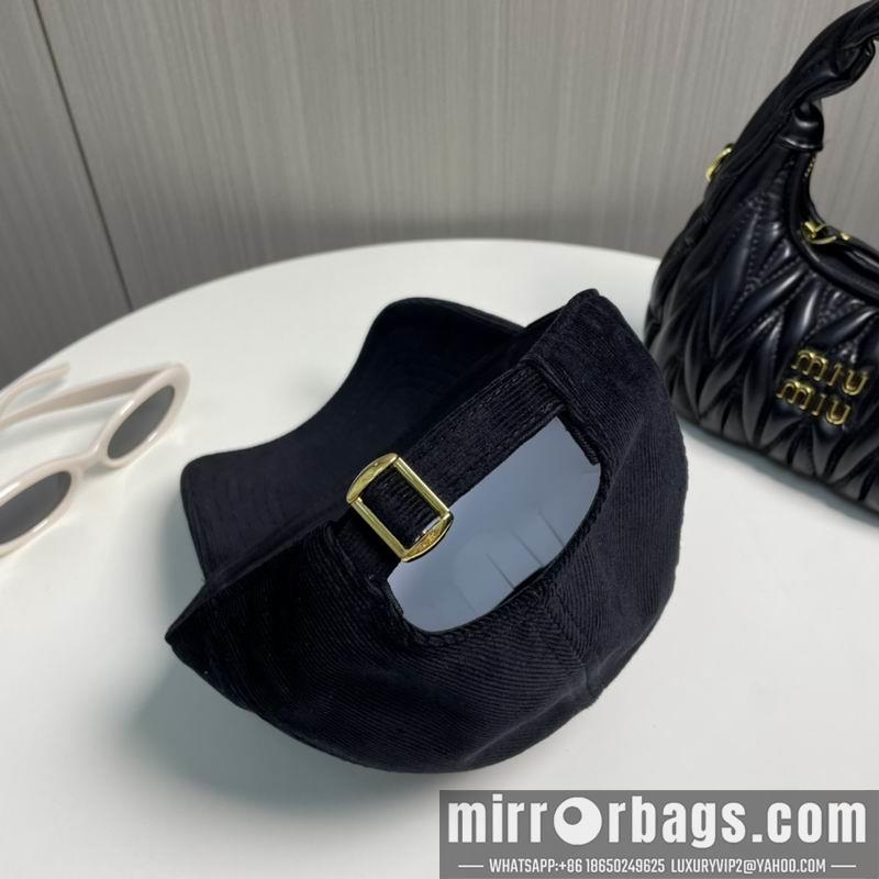 Celine Hat 010403