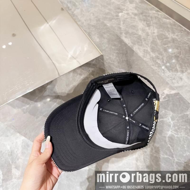 LV Hat 072806