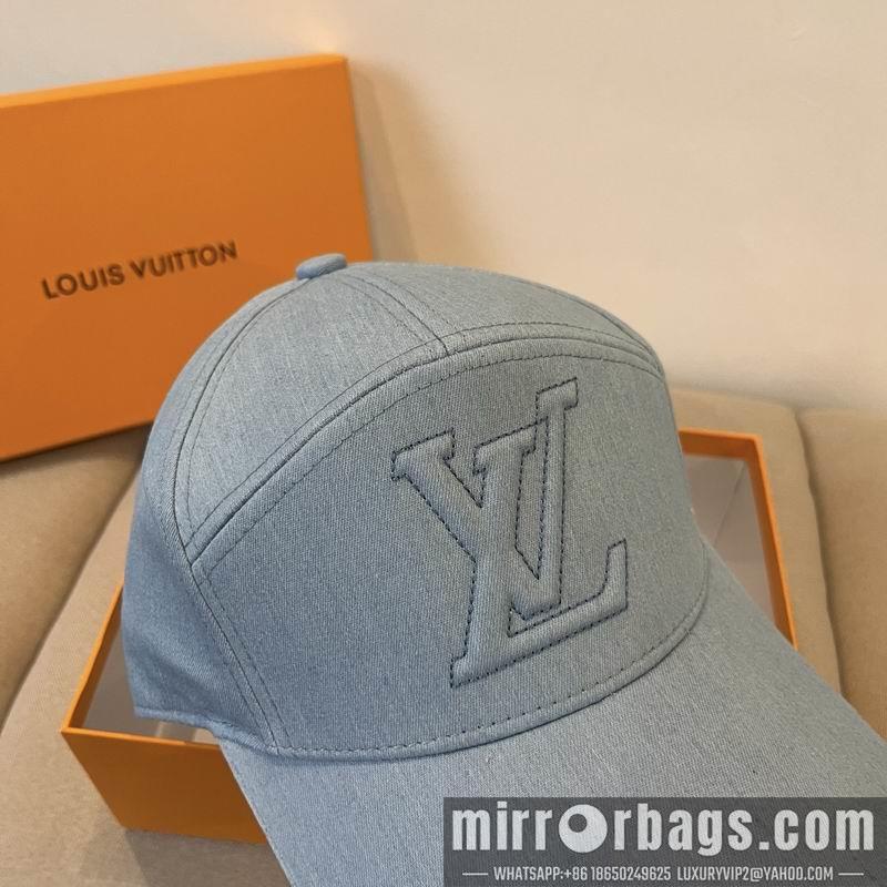 LV Hat dx32