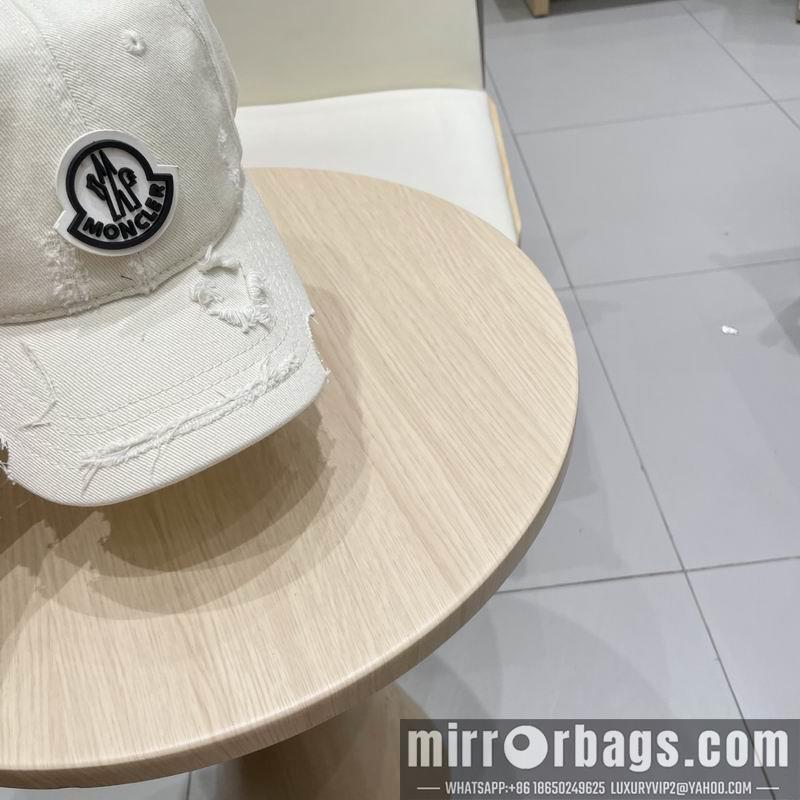 Moncler Hat 021004