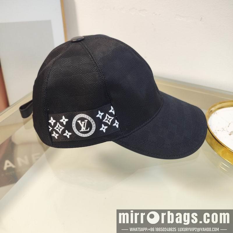 LV Hat dx140