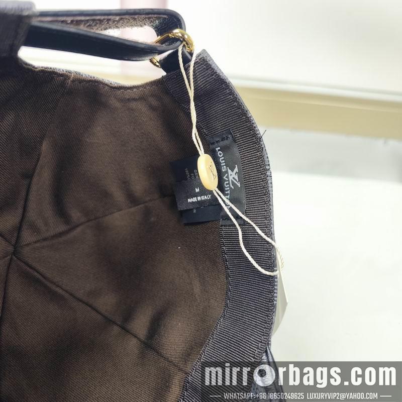 LV Hat dx127