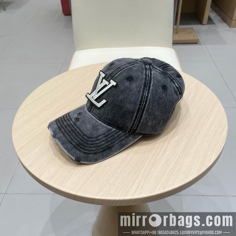 LV Hat 010903