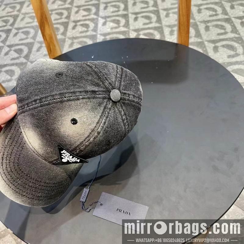 Prada Hat 041401