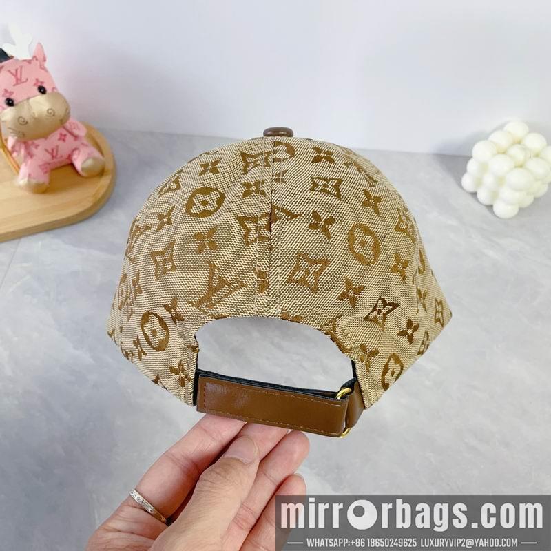 LV Hat dx37