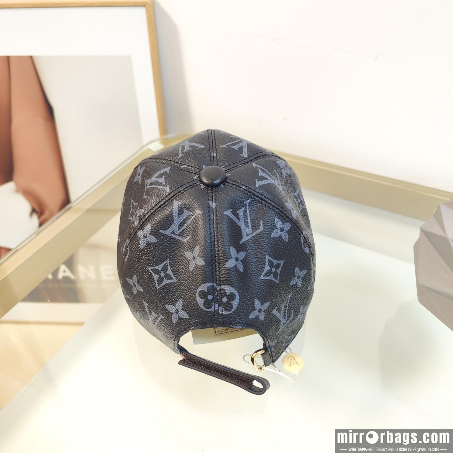 LV Hat dx121