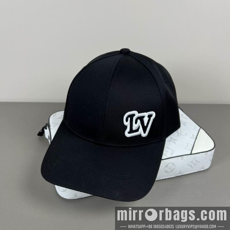 LV Hat dx16