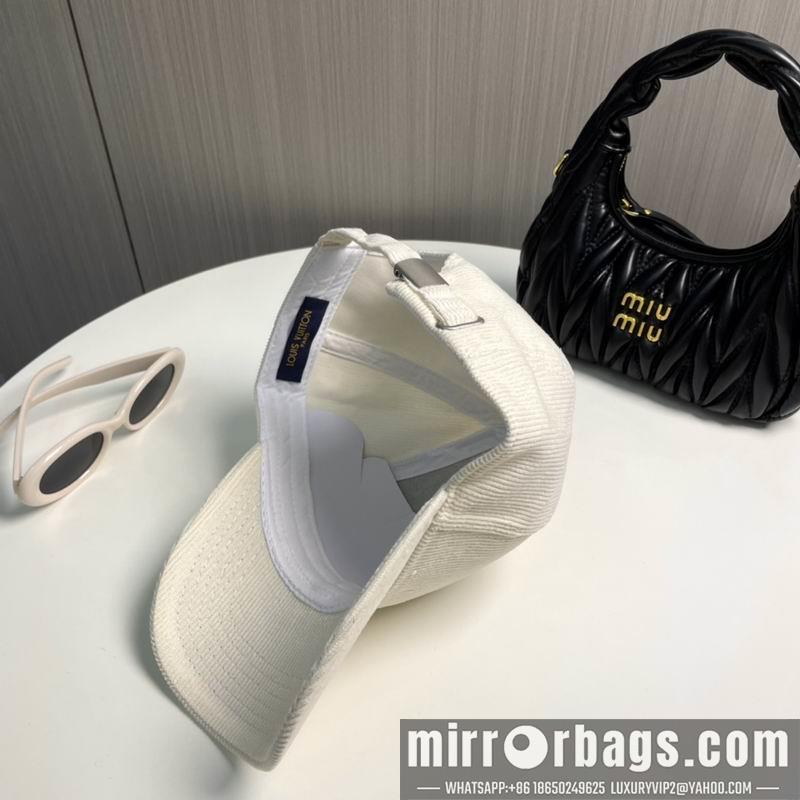 LV Hat dx113