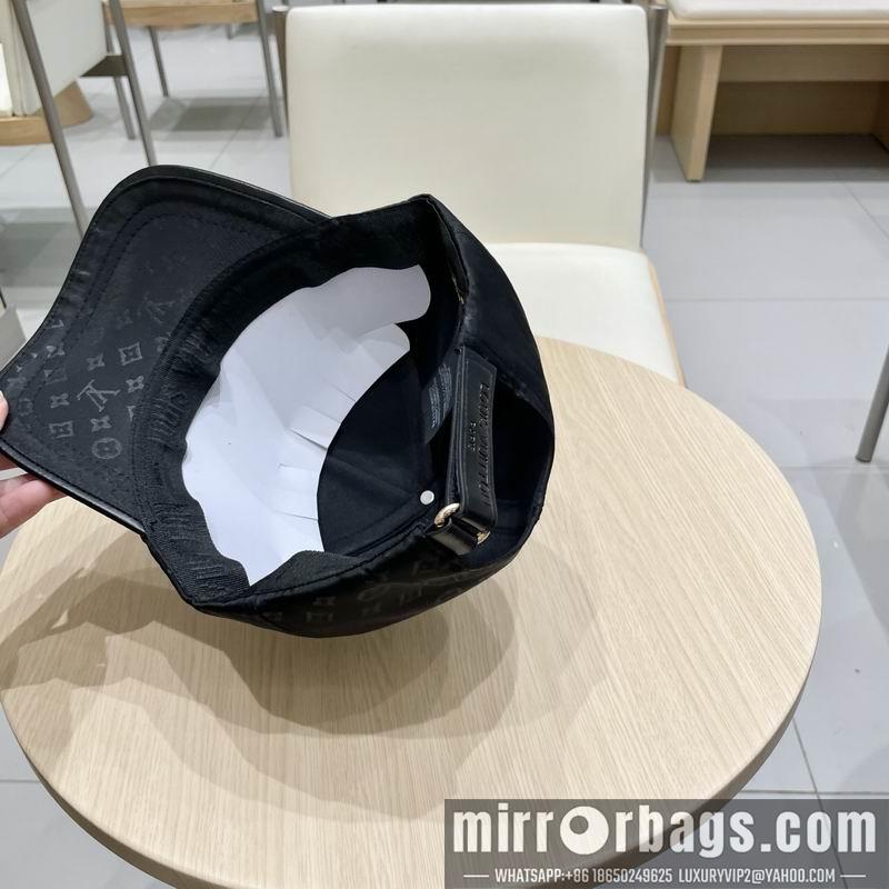 LV Hat 030701